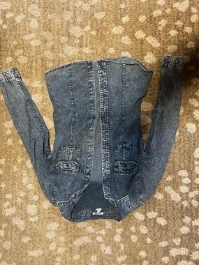 Levi's Women's Denim Jacket - Blue Acid Wash